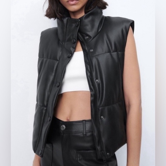 ZARA Faux Leather Puffer Vest Black Women’s Size M - Picture 12 of 12